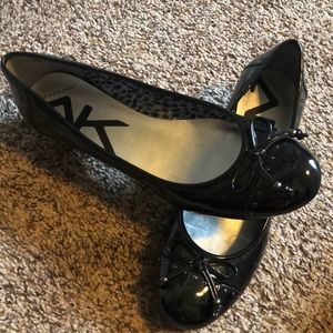 Anne Klein sport- patent finish dress shoes